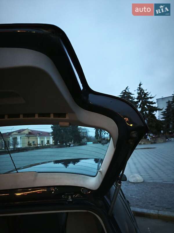 Хетчбек Volkswagen Golf 2001 в Бердичеві