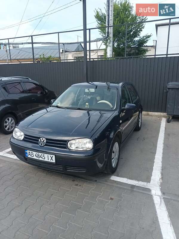 Volkswagen Golf 2001