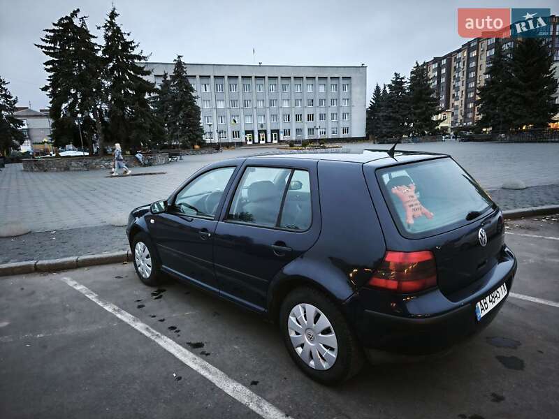 Хетчбек Volkswagen Golf 2001 в Бердичеві