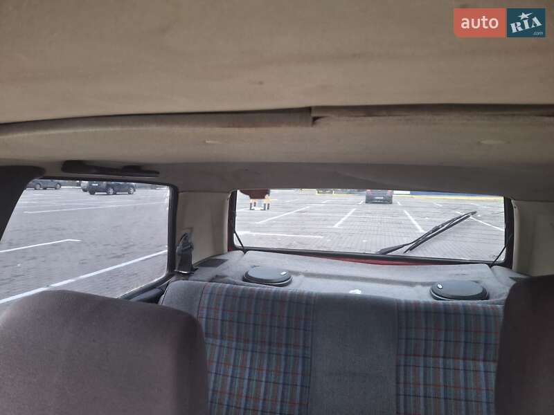 Хэтчбек Volkswagen Golf 1989 в Конотопе