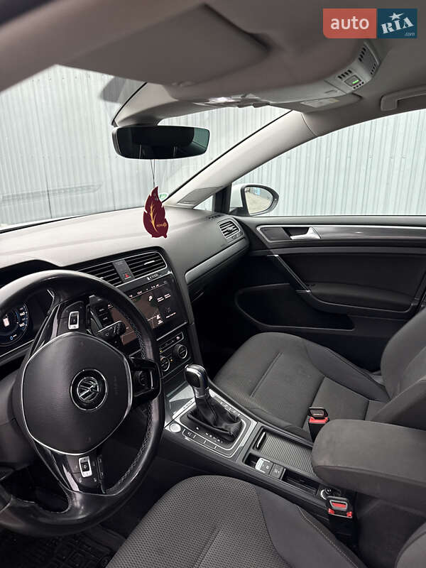 Хэтчбек Volkswagen Golf 2017 в Хмельницком фото 25 Хэтчбек Volkswagen Golf 2017 в Хмельницком