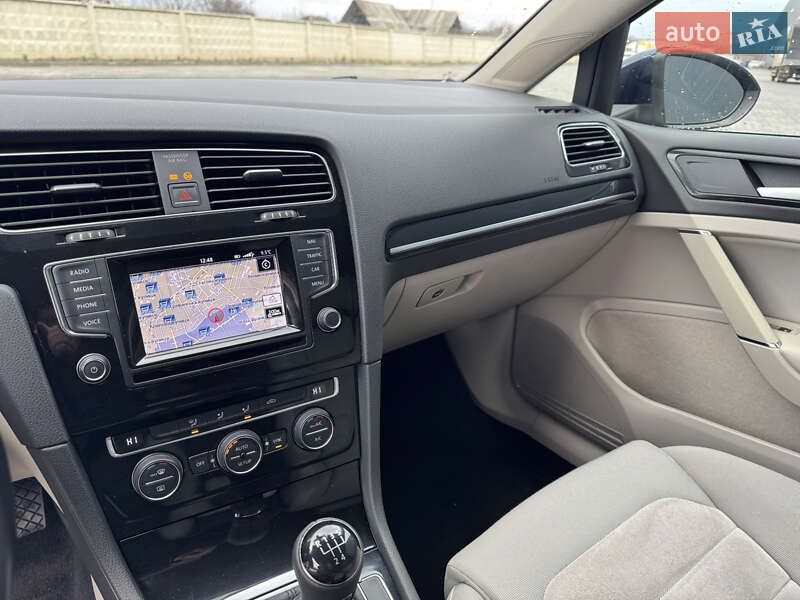 Універсал Volkswagen Golf 2013 в Мукачевому