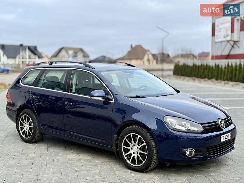 Универсал Volkswagen Golf 2010 в Луцке
