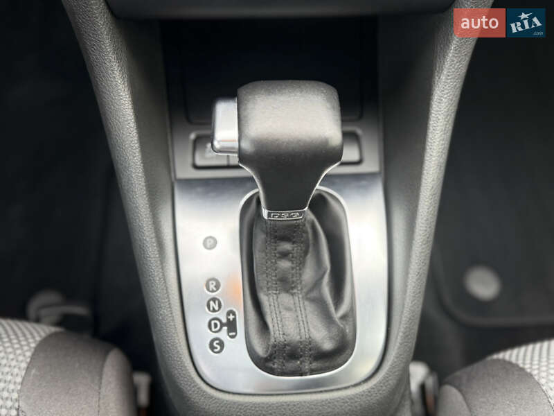 Универсал Volkswagen Golf 2010 в Луцке