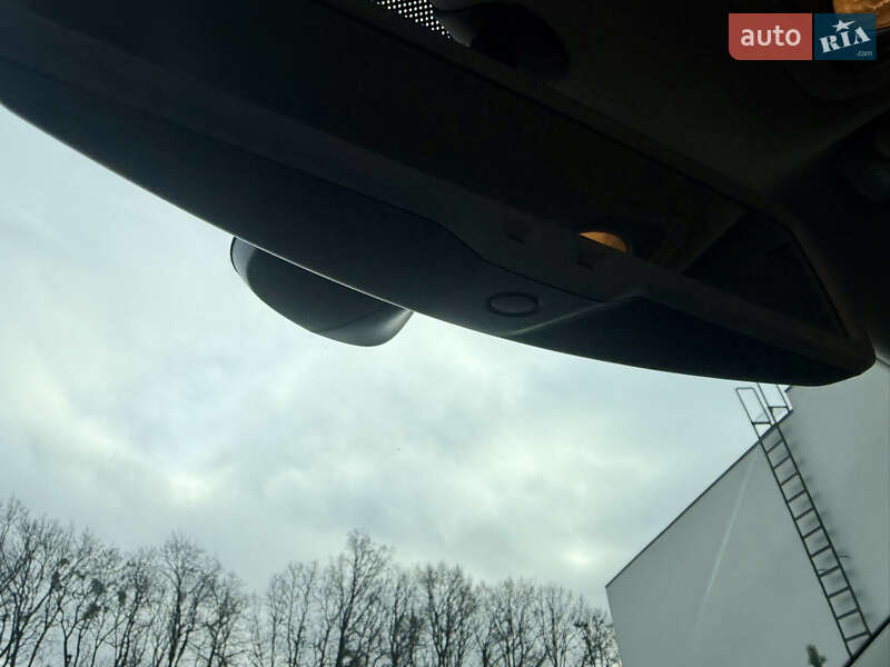 Универсал Volkswagen Golf 2010 в Луцке