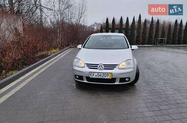 Хетчбек Volkswagen Golf 2007 в Надвірній
