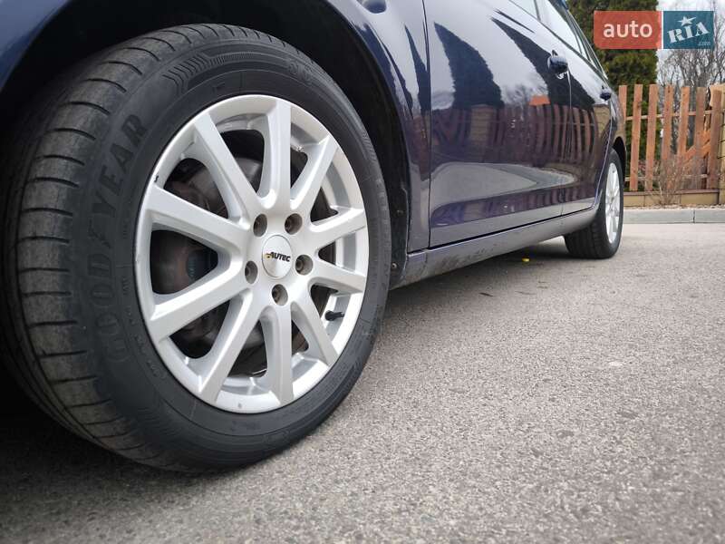 Универсал Volkswagen Golf 2009 в Днепре