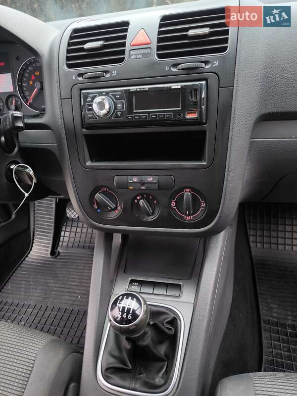 Универсал Volkswagen Golf 2009 в Днепре