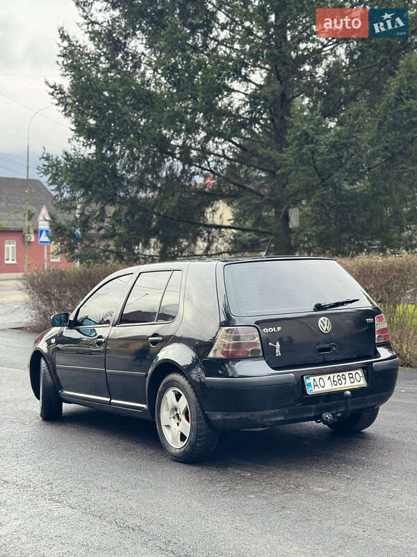 Хетчбек Volkswagen Golf 1998 в Ужгороді