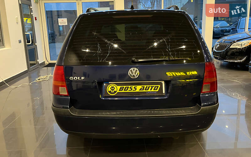 Універсал Volkswagen Golf 2002 в Шептицькому