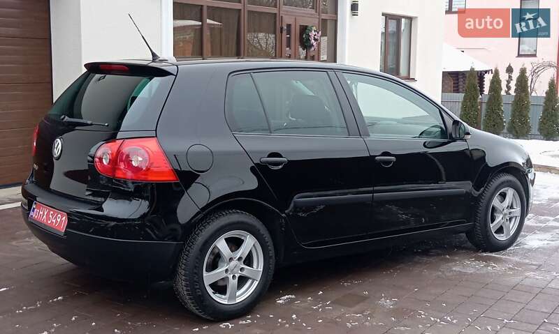 Хетчбек Volkswagen Golf 2006 в Бучачі