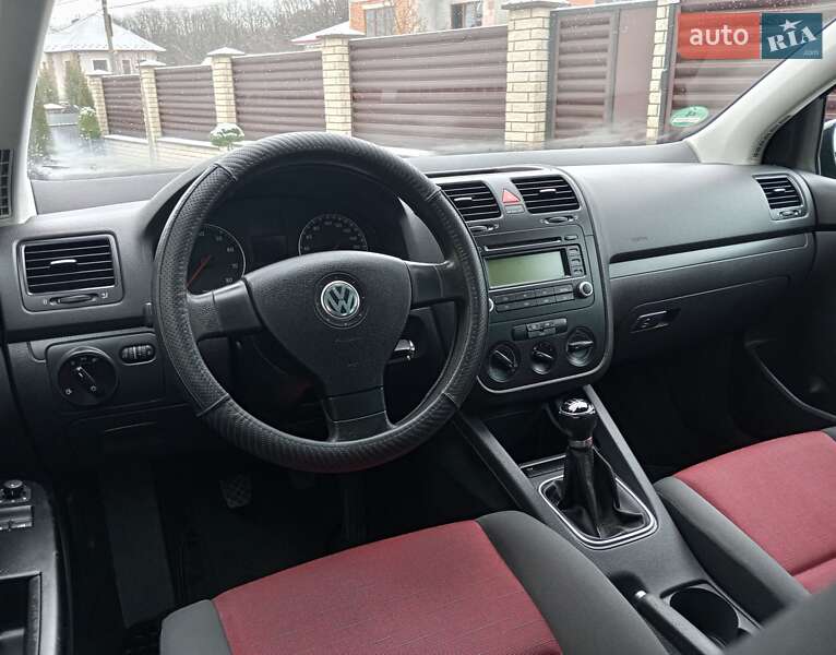 Хетчбек Volkswagen Golf 2006 в Бучачі