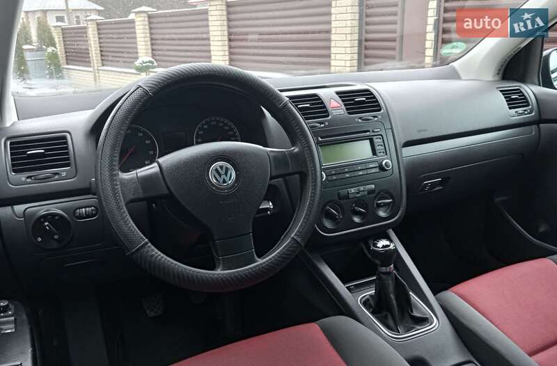 Хетчбек Volkswagen Golf 2006 в Бучачі