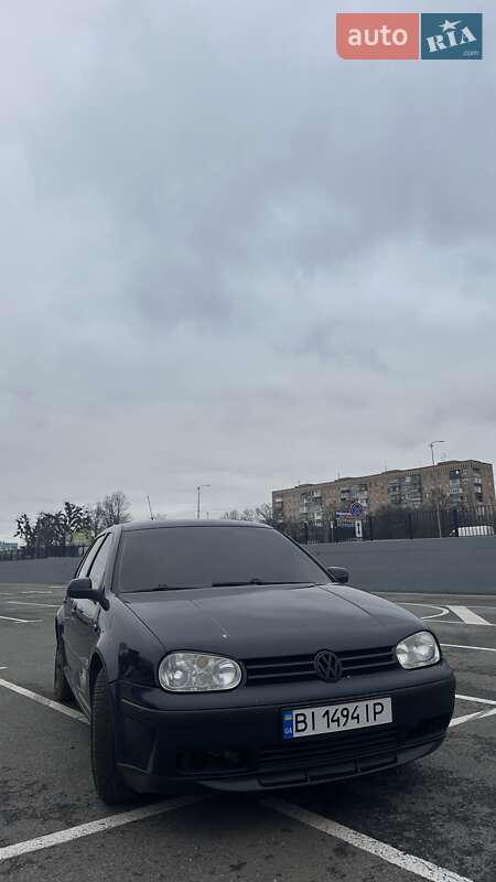 Хетчбек Volkswagen Golf 2002 в Полтаві