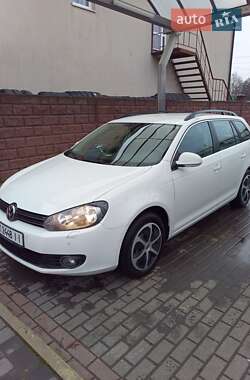 Универсал Volkswagen Golf 2011 в Ровно