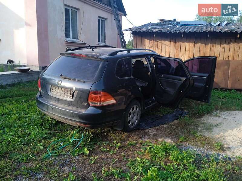 Универсал Volkswagen Golf 2008 в Звягеле