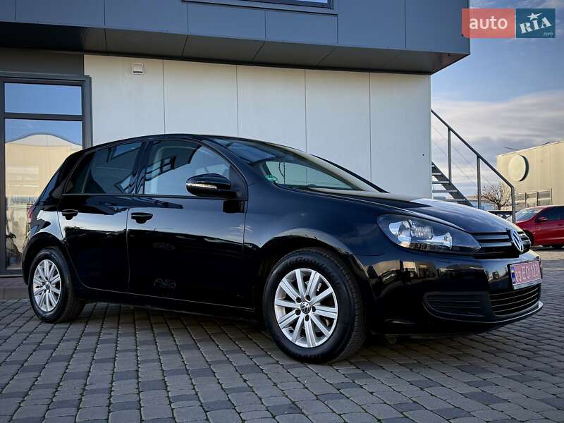 Хетчбек Volkswagen Golf 2011 в Мукачевому