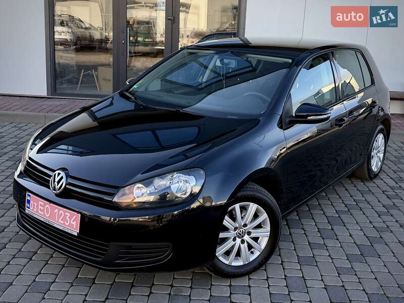 Хетчбек Volkswagen Golf 2011 в Мукачевому