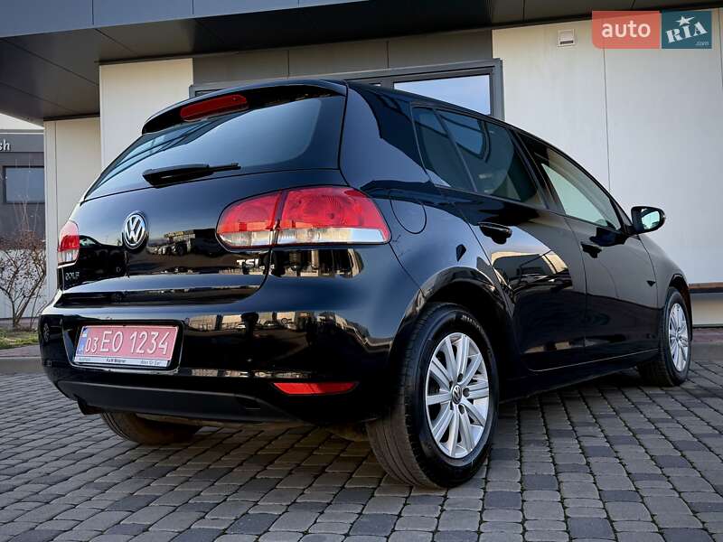 Хетчбек Volkswagen Golf 2011 в Мукачевому
