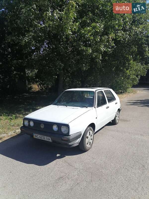 Хетчбек Volkswagen Golf 1984 в Запоріжжі