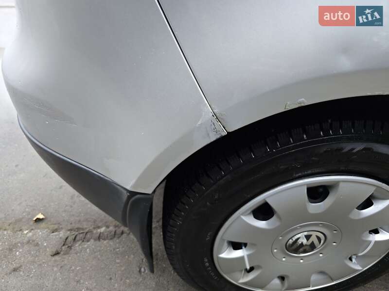 Хэтчбек Volkswagen Golf 2007 в Днепре