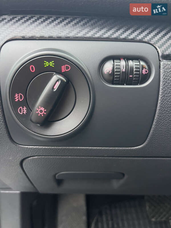 Универсал Volkswagen Golf 2012 в Ровно