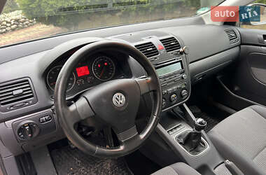 Універсал Volkswagen Golf 2009 в Луцьку