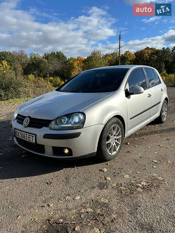 Volkswagen Golf 2004