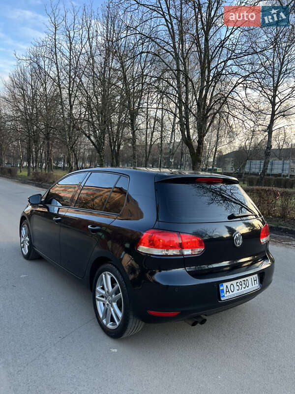 Хетчбек Volkswagen Golf 2009 в Мукачевому