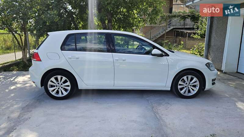 Хэтчбек Volkswagen Golf 2016 в Ивано-Франковске фото 3 Хэтчбек Volkswagen Golf 2016 в Ивано-Франковске