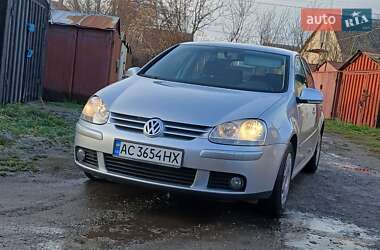 Хэтчбек Volkswagen Golf 2006 в Луцке