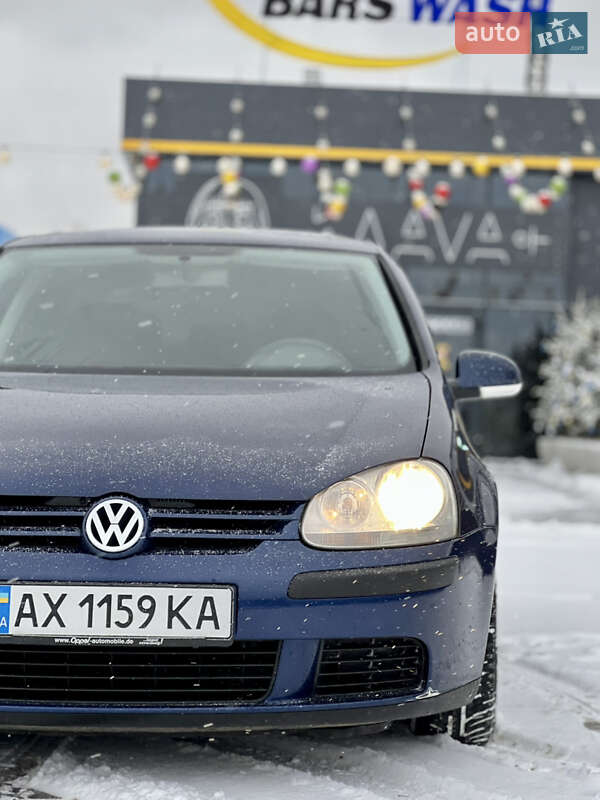 Хетчбек Volkswagen Golf 2005 в Харкові