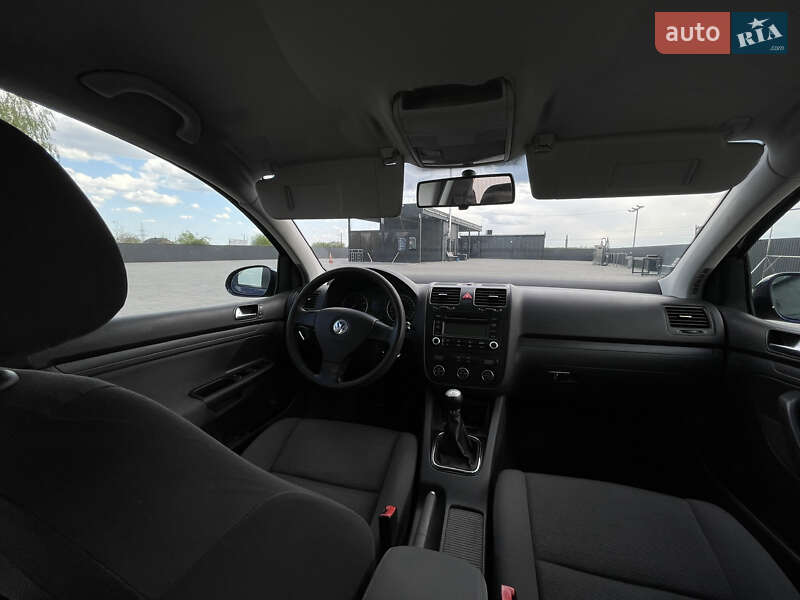 Хэтчбек Volkswagen Golf 2005 в Калуше фото 10 Хэтчбек Volkswagen Golf 2005 в Калуше