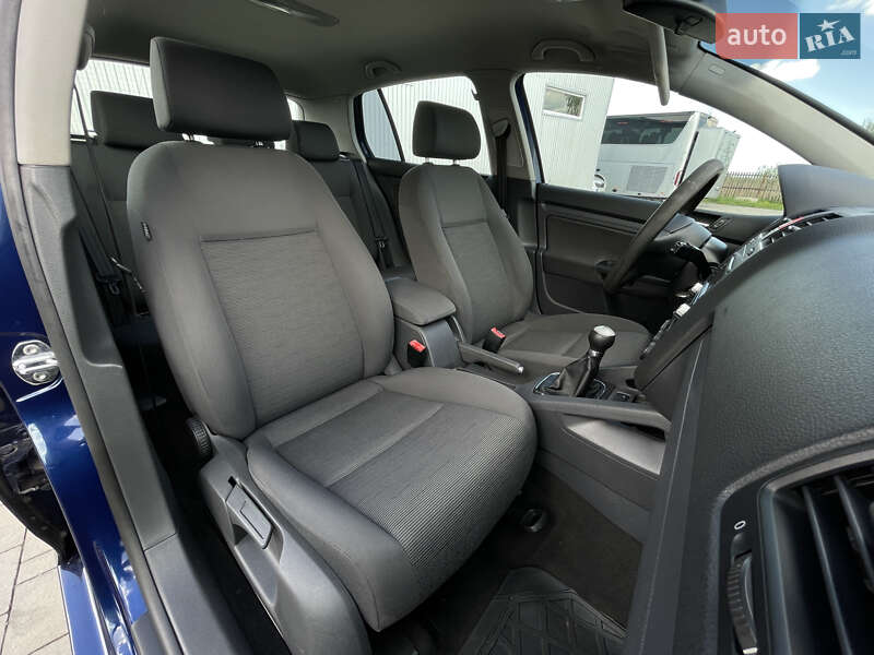 Хэтчбек Volkswagen Golf 2005 в Калуше фото 13 Хэтчбек Volkswagen Golf 2005 в Калуше