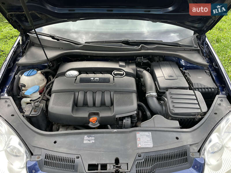 Хэтчбек Volkswagen Golf 2005 в Калуше фото 49 Хэтчбек Volkswagen Golf 2005 в Калуше