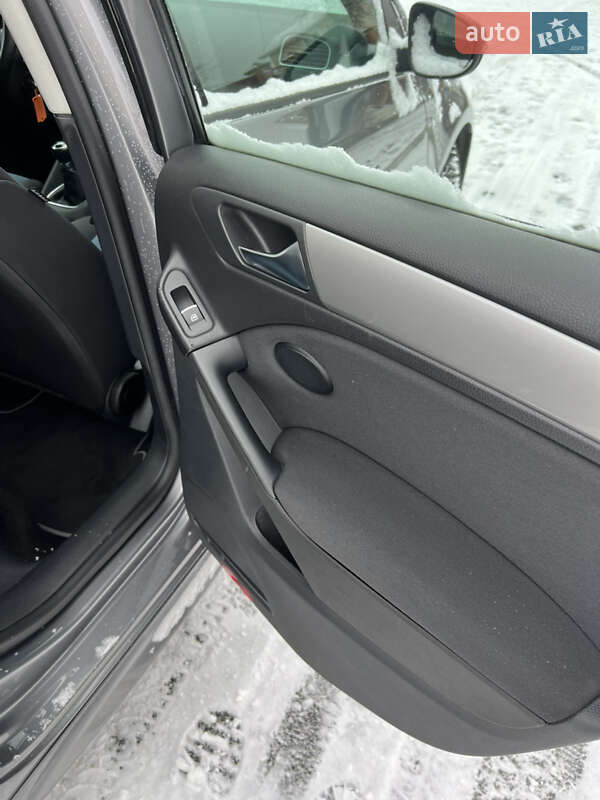 Хетчбек Volkswagen Golf 2012 в Білій Церкві