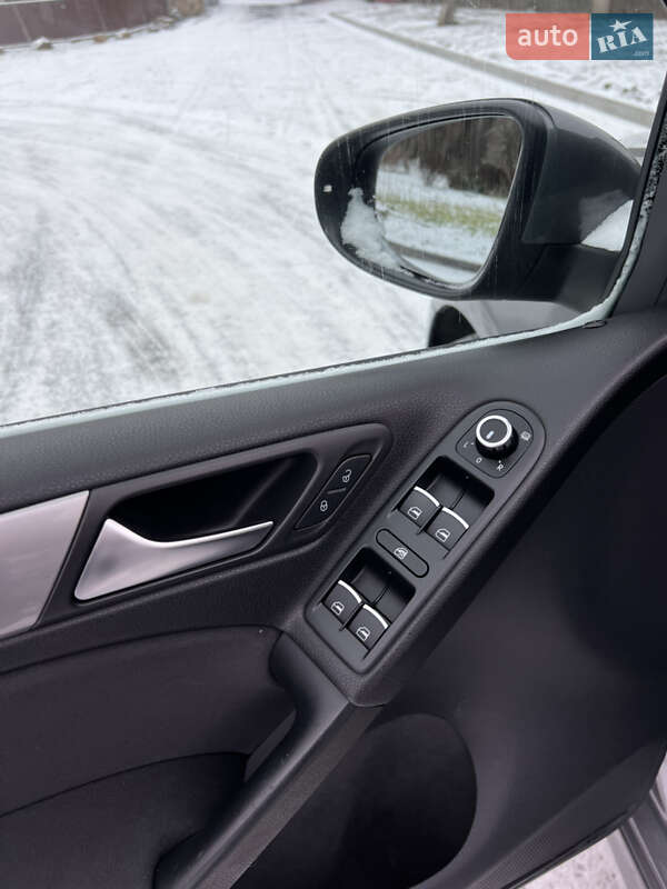 Хетчбек Volkswagen Golf 2012 в Білій Церкві