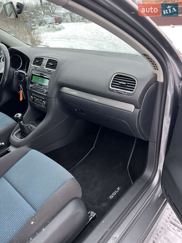 Хетчбек Volkswagen Golf 2012 в Білій Церкві