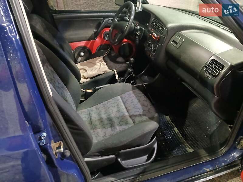 Хетчбек Volkswagen Golf 1994 в Стебнику