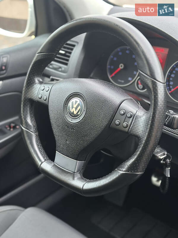 Хетчбек Volkswagen Golf 2007 в Мельниці-Подільській