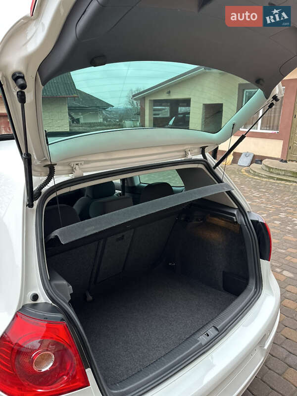 Хетчбек Volkswagen Golf 2007 в Мельниці-Подільській