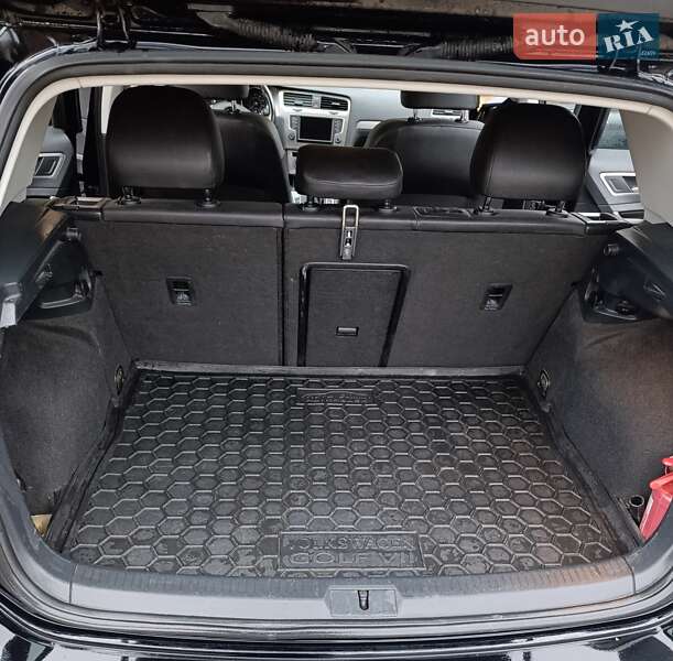 Хетчбек Volkswagen Golf 2015 в Костопілі