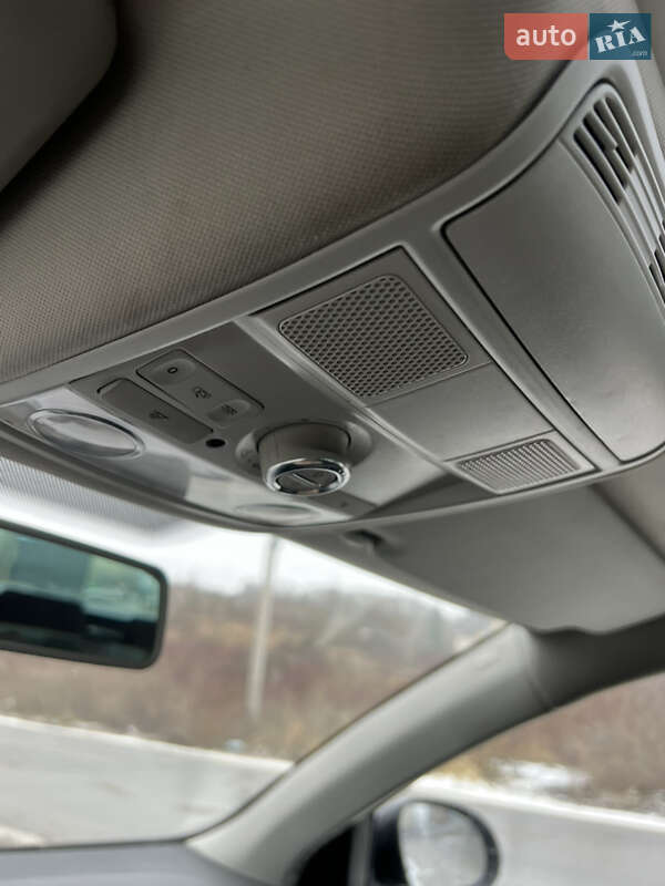 Універсал Volkswagen Golf 2010 в Тернополі