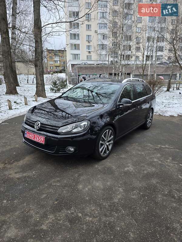 Універсал Volkswagen Golf 2010 в Києві