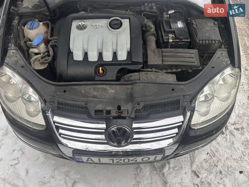 Універсал Volkswagen Golf 2008 в Києві