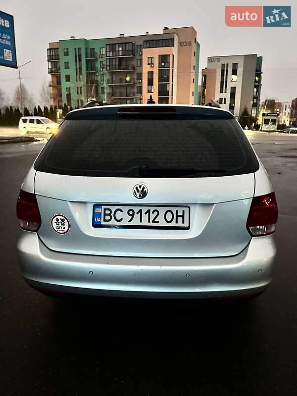 Универсал Volkswagen Golf 2007 в Киеве