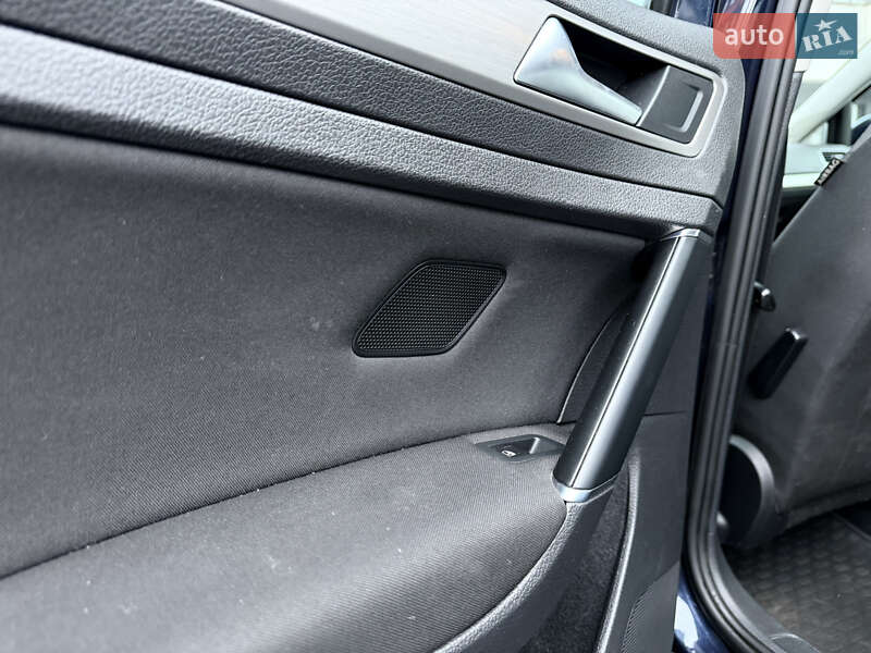Універсал Volkswagen Golf 2017 в Києві
