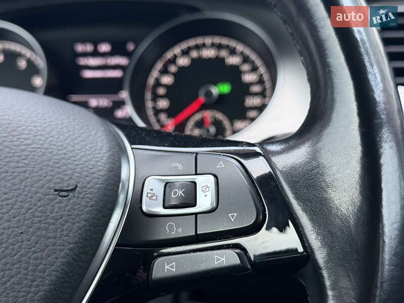 Універсал Volkswagen Golf 2017 в Києві