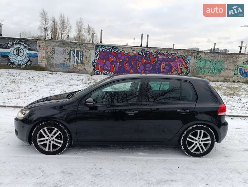 Хетчбек Volkswagen Golf 2011 в Києві