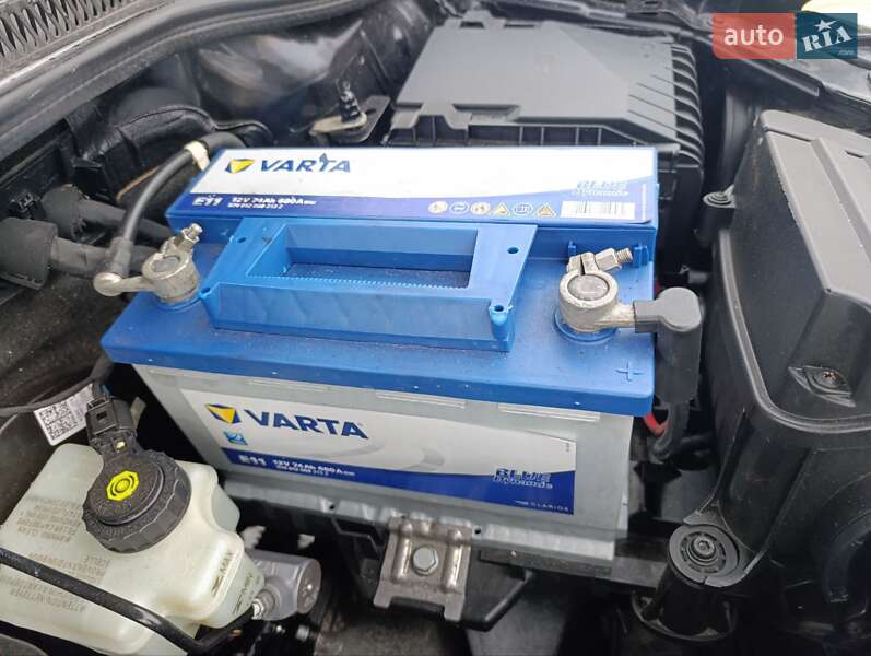 Хетчбек Volkswagen Golf 2011 в Києві